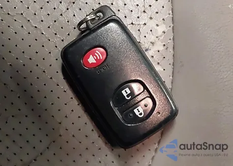 2011 Toyota Rav4 Limited z USA, uszkodzony, nr VIN 2T3DF4DV3BW110584